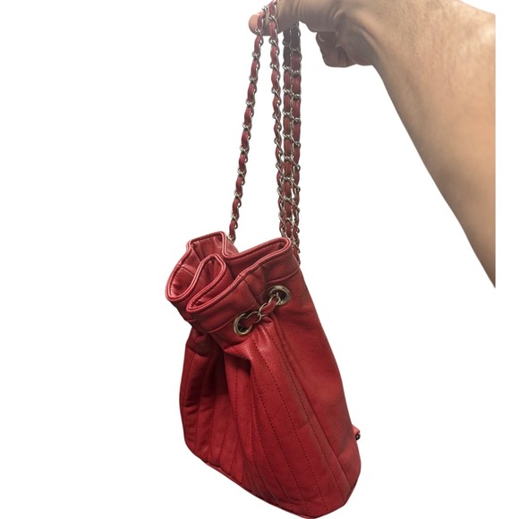 Unique Prototype Red Quilted Bucket Bag Drawstring Chain Shoulder Purse Handbag - Picture 1 of 8